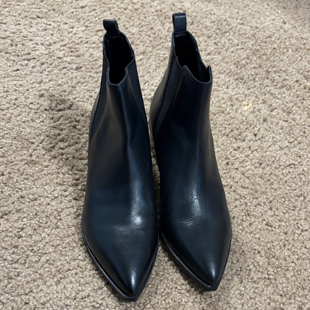 Marc Fisher Women's Black Pointed Leather Ankle Boots